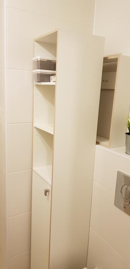 Private Bed/Bathroom In Netanya Luaran gambar